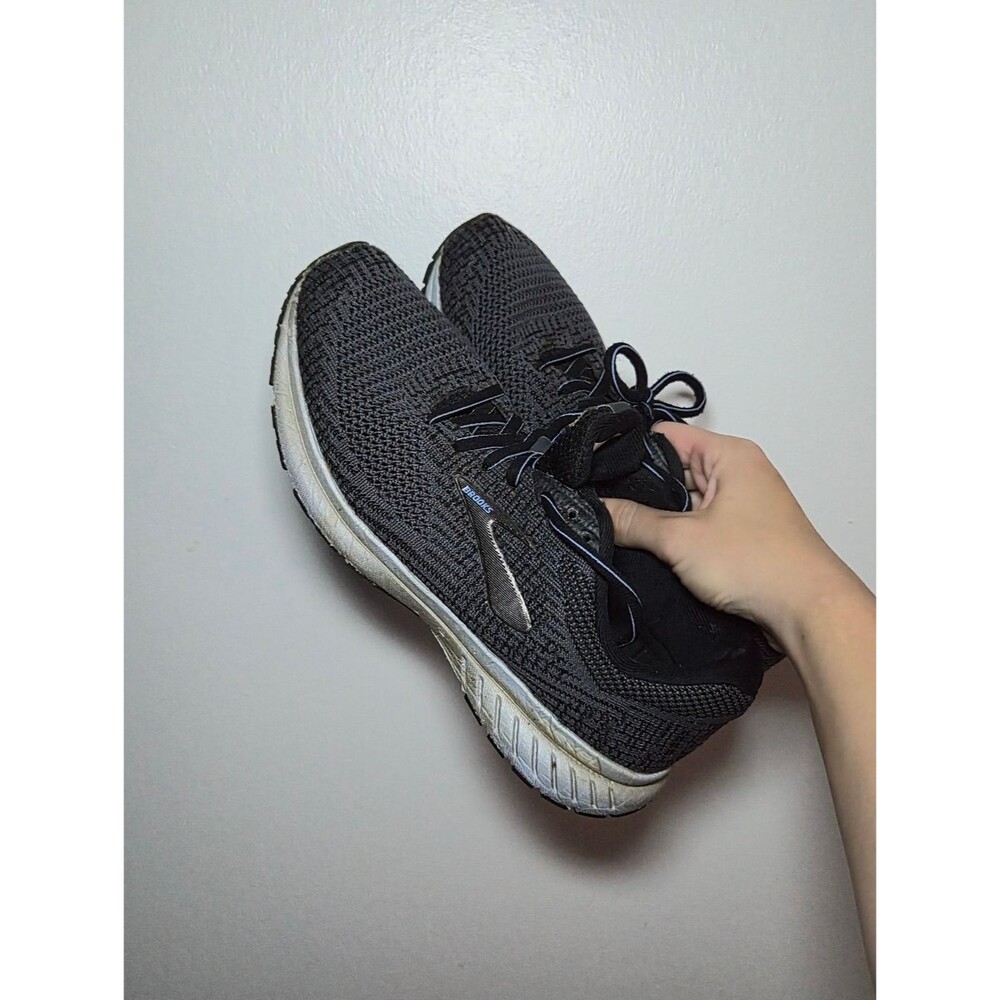 Brooks Knit Running Shoes Medium 10 Womens